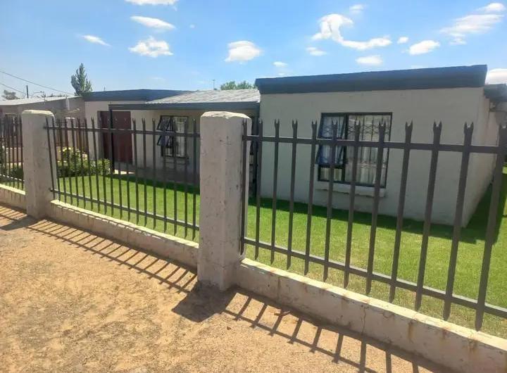 3 Bedroom Property for Sale in Grasslands Free State